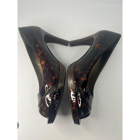 NWOT Stuart Weitzman Tortoise Shell Patent Leather Peep Toe Platform Pumps 9.5M - Picture 4 of 10